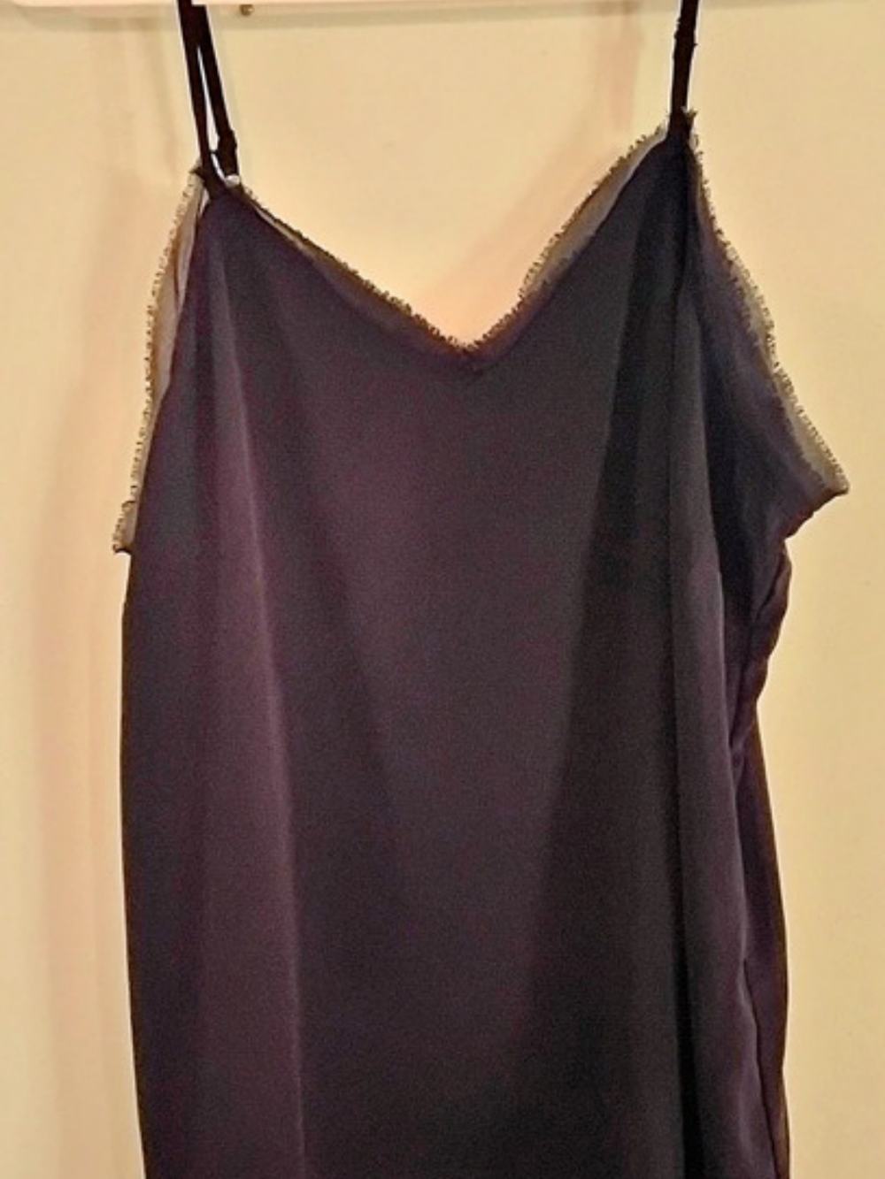 Ophelia Roe Camisole in Black Size XL Like New